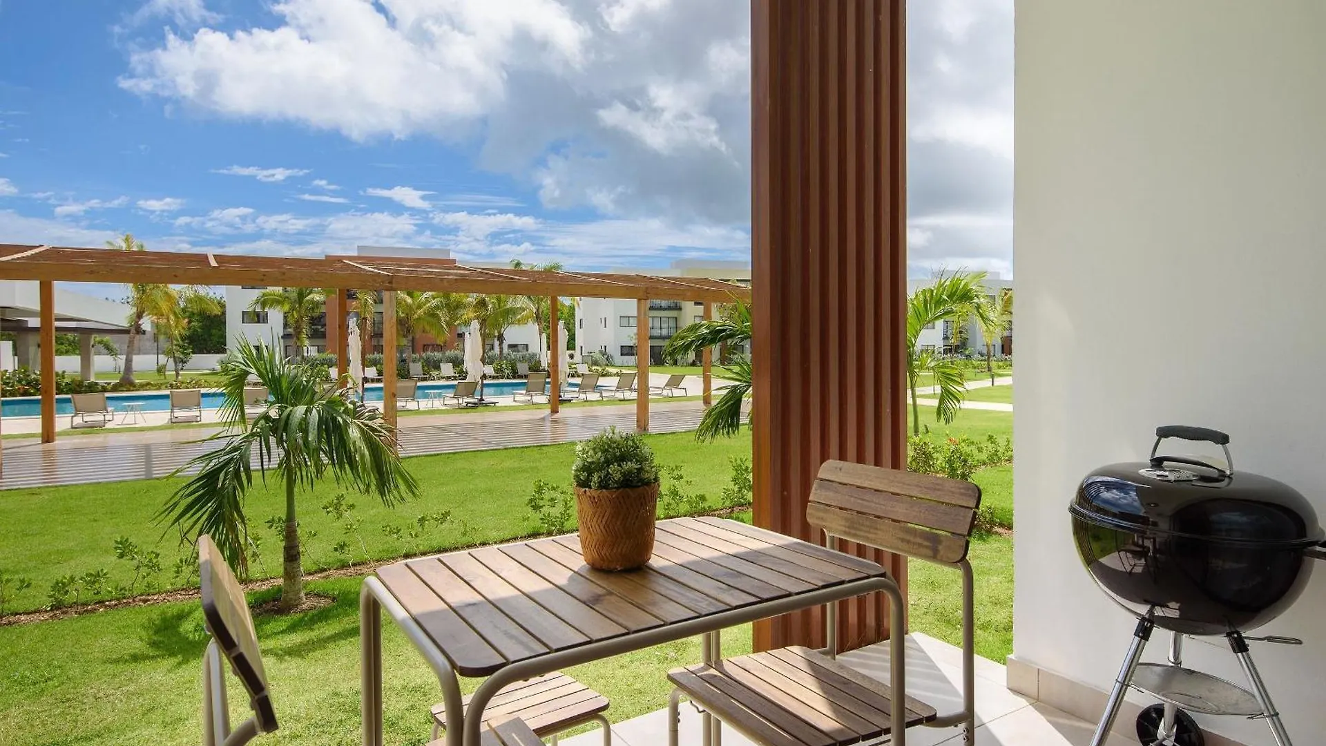 Apartment Primer Piso Frente A La Piscina Con Gimnasio Punta Cana Dominican Republic