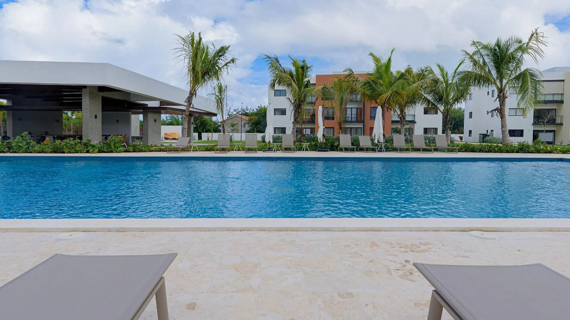 Primer Piso Frente A La Piscina Con Gimnasio Punta Cana Dominican Republic